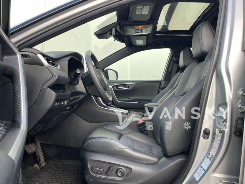 250908134545_2021 Toyota RAV4 XSE Hybrid Silver 27.jpeg